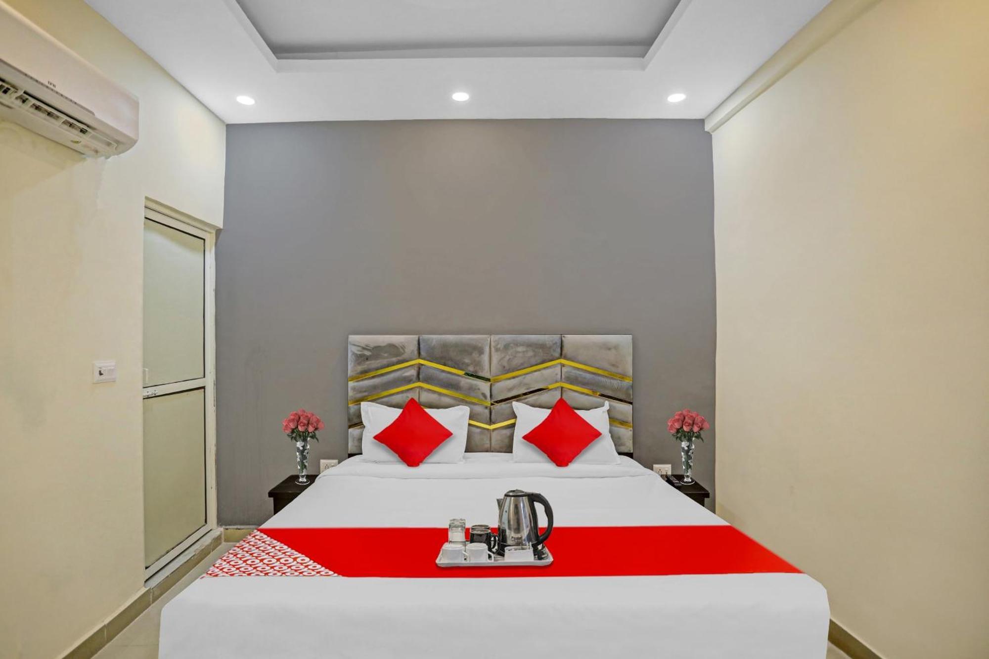 Hotel Flagship Grand Imperial Near Worlds Of Wonder Kālkāji Devi Exterior foto
